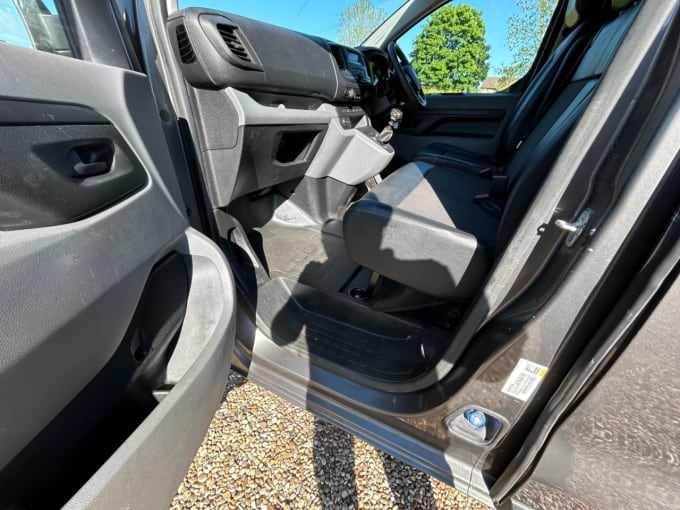 2025 Vauxhall Vivaro