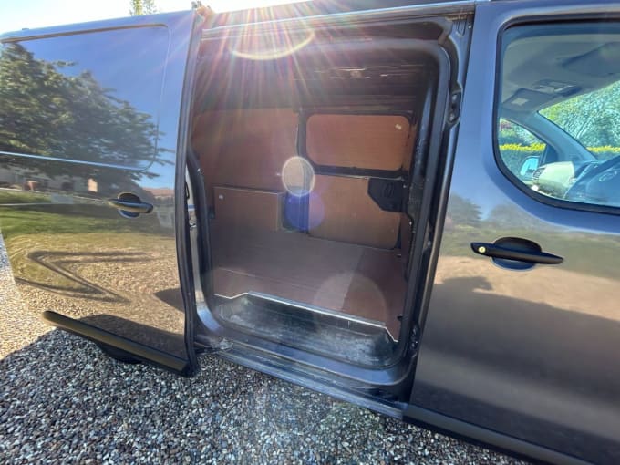 2025 Vauxhall Vivaro