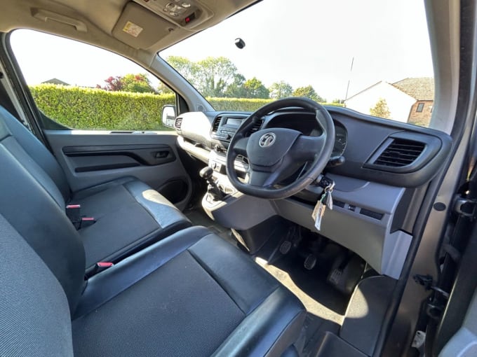 2025 Vauxhall Vivaro