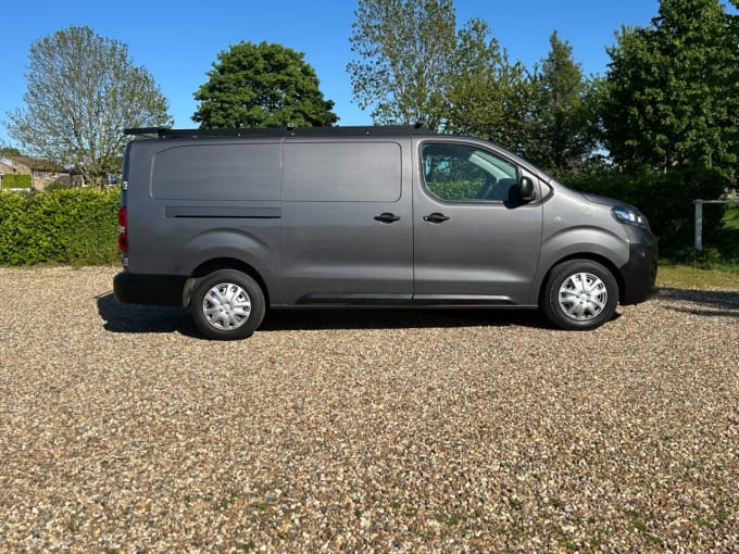 2025 Vauxhall Vivaro