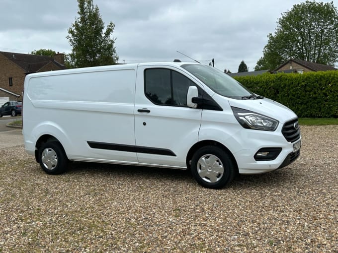 2025 Ford Transit Custom
