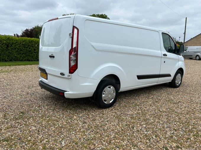 2025 Ford Transit Custom