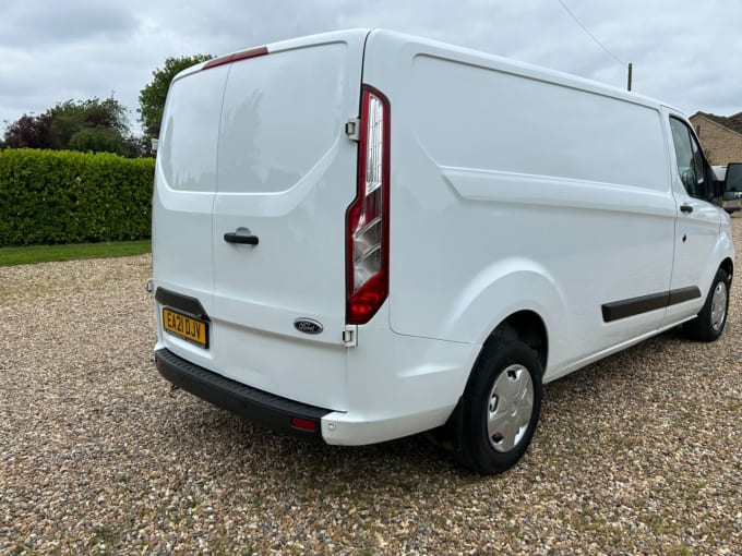 2025 Ford Transit Custom