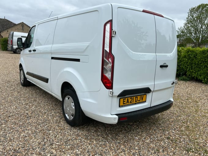 2025 Ford Transit Custom