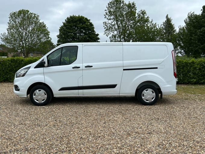 2025 Ford Transit Custom