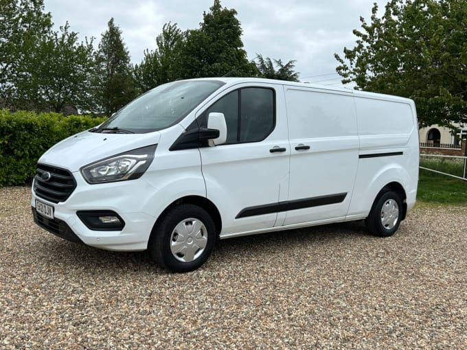 2025 Ford Transit Custom