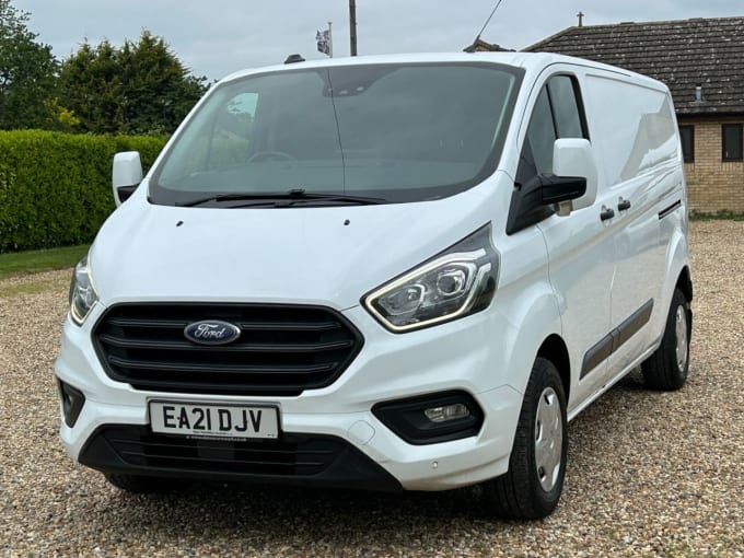 2025 Ford Transit Custom