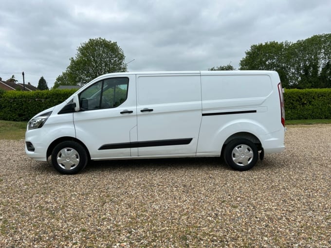 2025 Ford Transit Custom