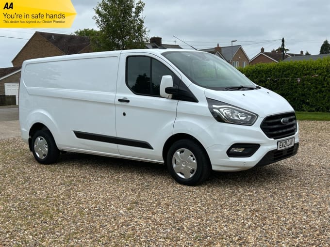 2025 Ford Transit Custom