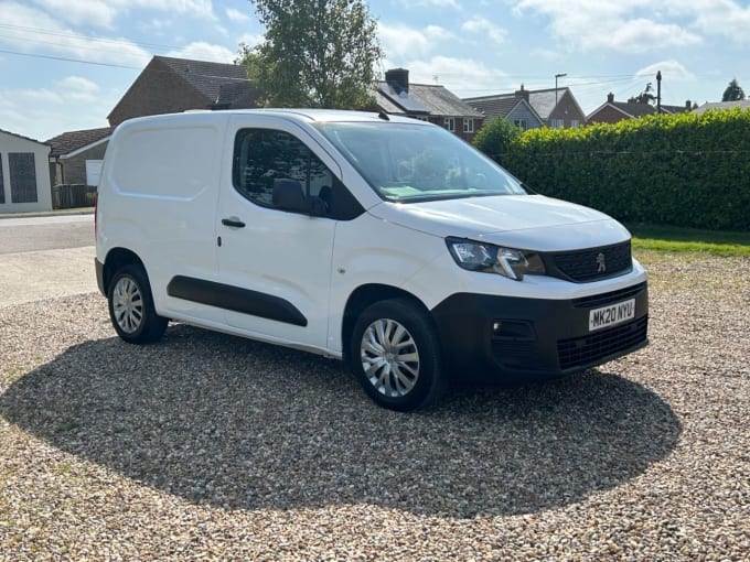 2025 Peugeot Partner