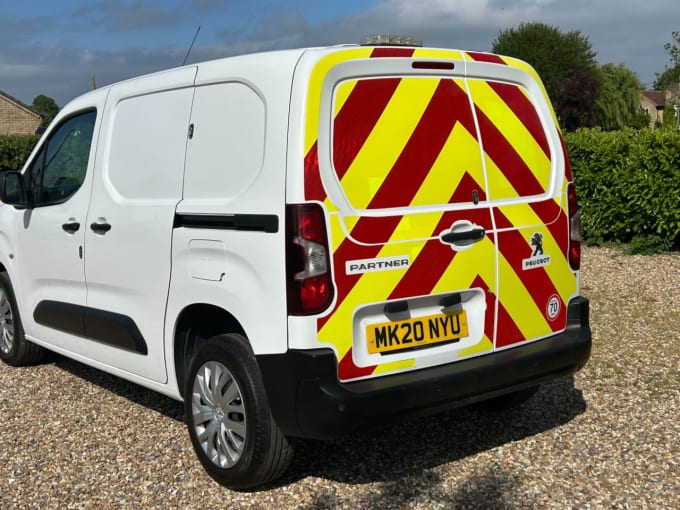 2025 Peugeot Partner