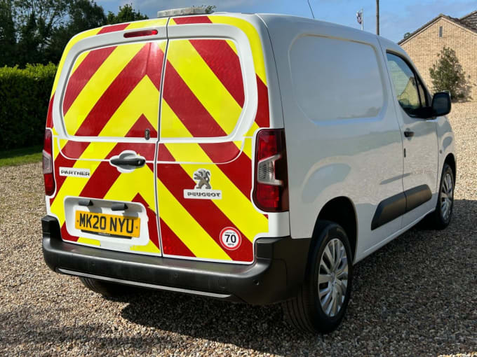 2025 Peugeot Partner