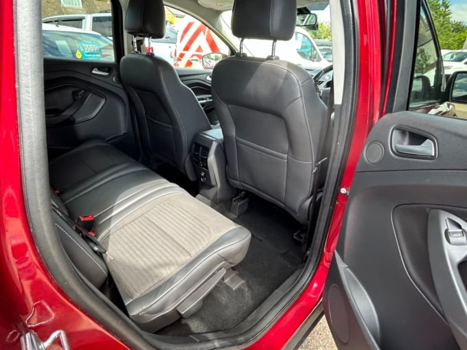 2025 Ford Kuga