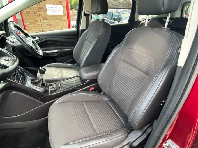 2025 Ford Kuga