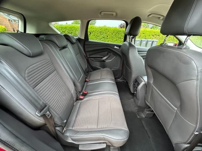 2025 Ford Kuga