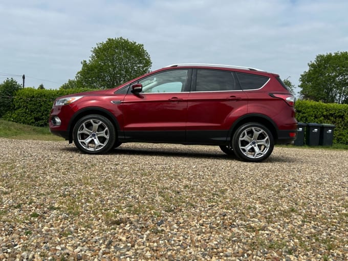 2025 Ford Kuga