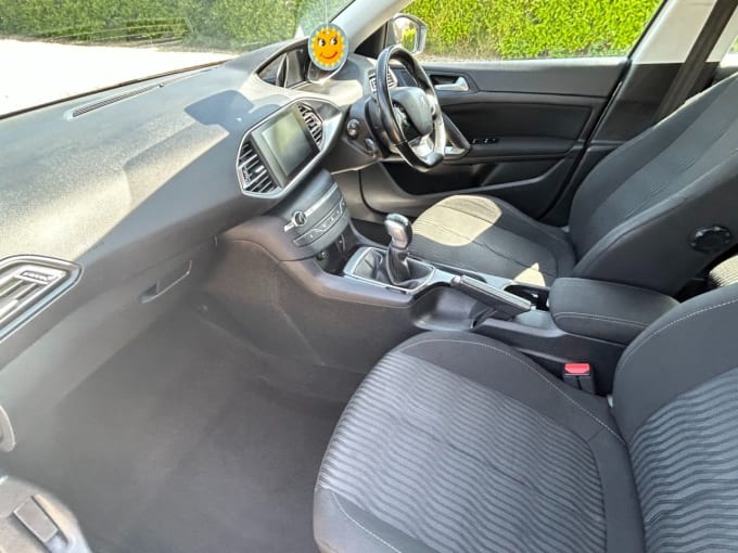 2025 Peugeot 308