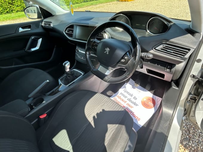 2025 Peugeot 308