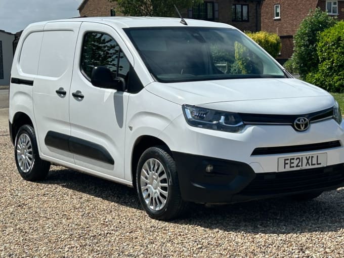 2025 Toyota Proace City