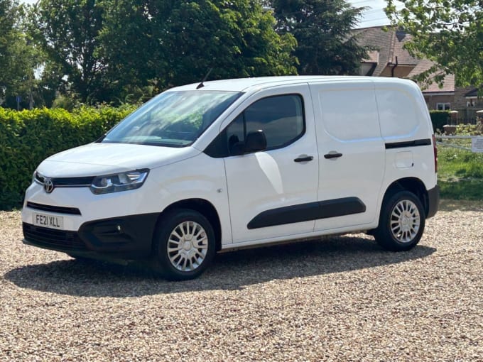 2025 Toyota Proace City