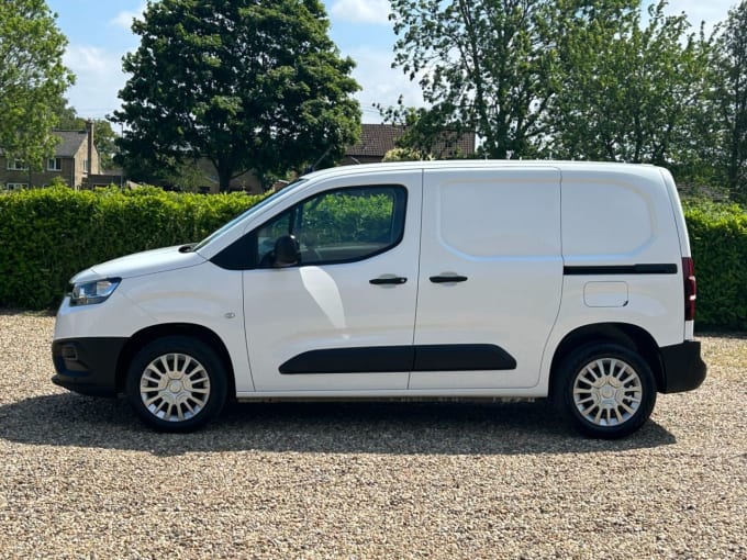 2025 Toyota Proace City