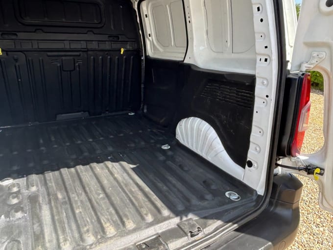 2025 Toyota Proace City