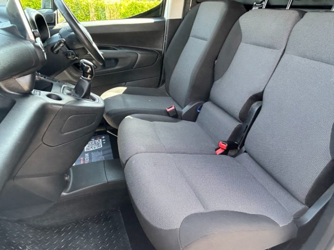 2025 Toyota Proace City
