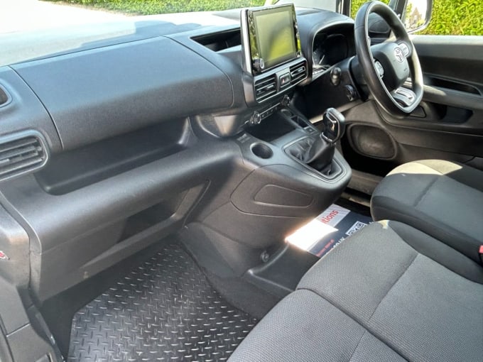 2025 Toyota Proace City