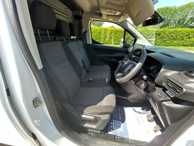 2025 Toyota Proace City
