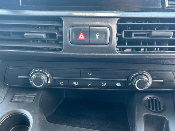 2025 Toyota Proace City