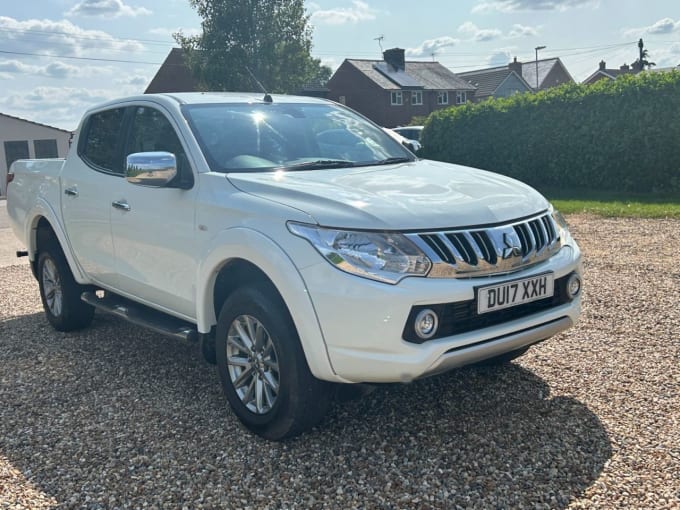 2025 Mitsubishi L200