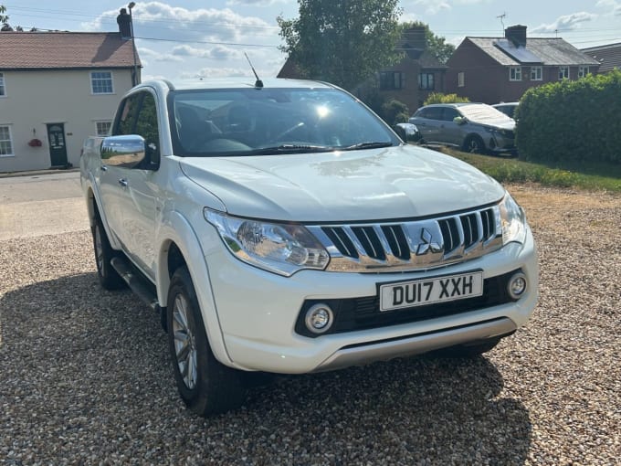 2025 Mitsubishi L200