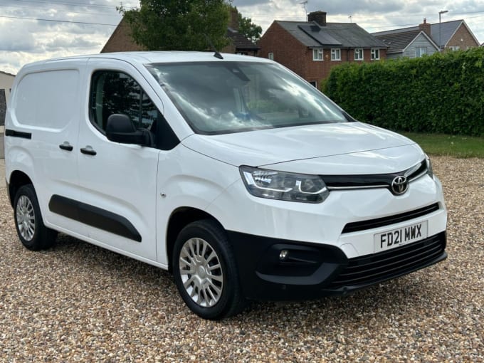 2025 Toyota Proace City