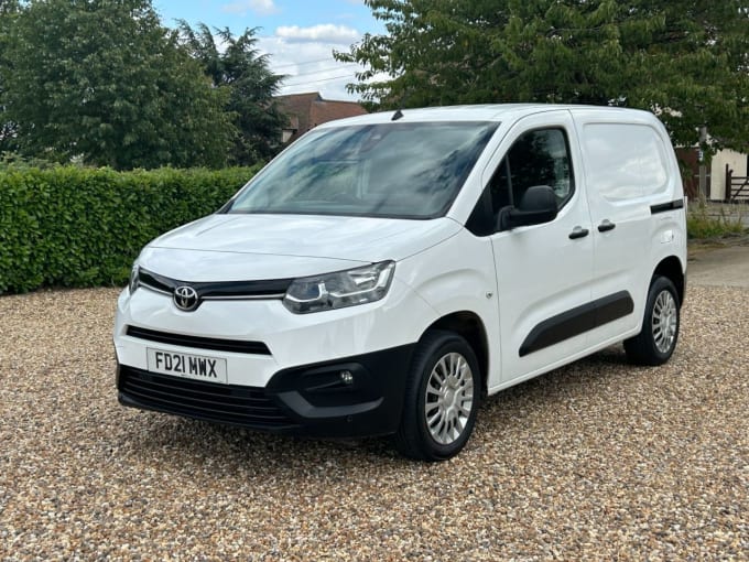 2025 Toyota Proace City