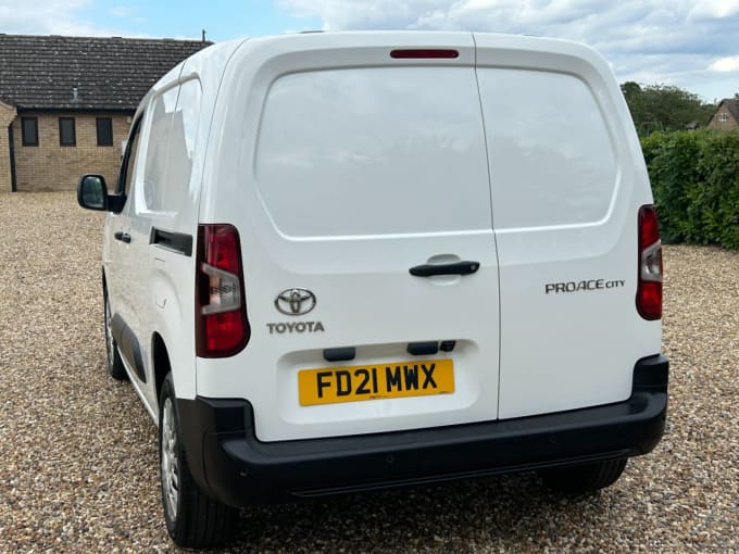 2025 Toyota Proace City