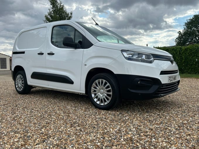 2025 Toyota Proace City