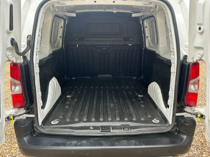 2025 Toyota Proace City