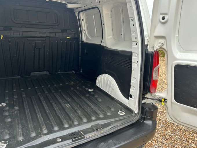 2025 Toyota Proace City
