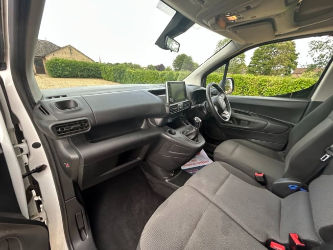 2025 Toyota Proace City