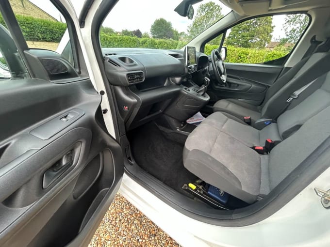 2025 Toyota Proace City