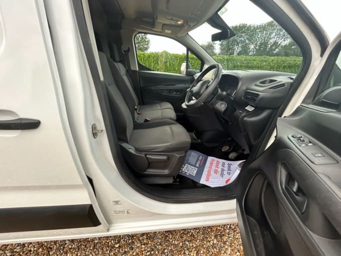 2025 Toyota Proace City