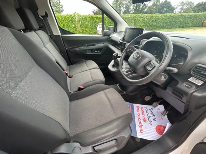 2025 Toyota Proace City