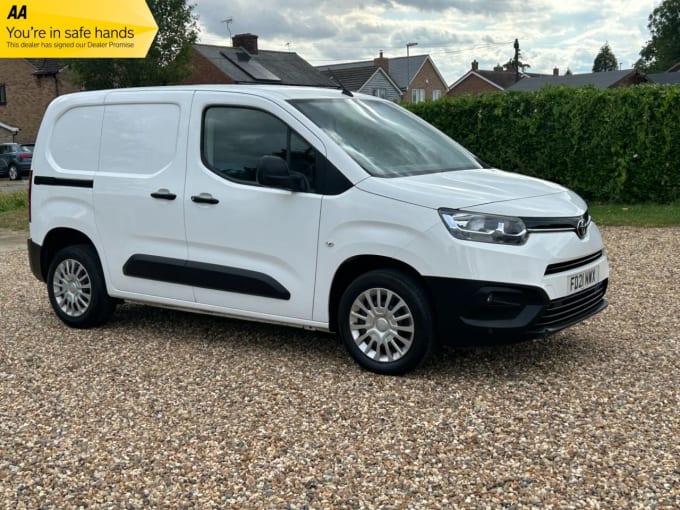 2025 Toyota Proace City