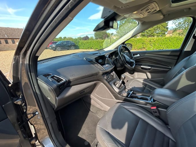 2025 Ford Kuga