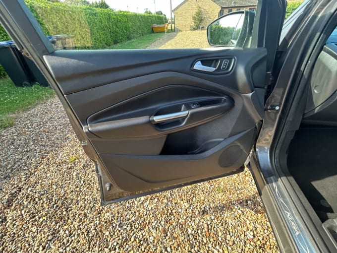 2025 Ford Kuga