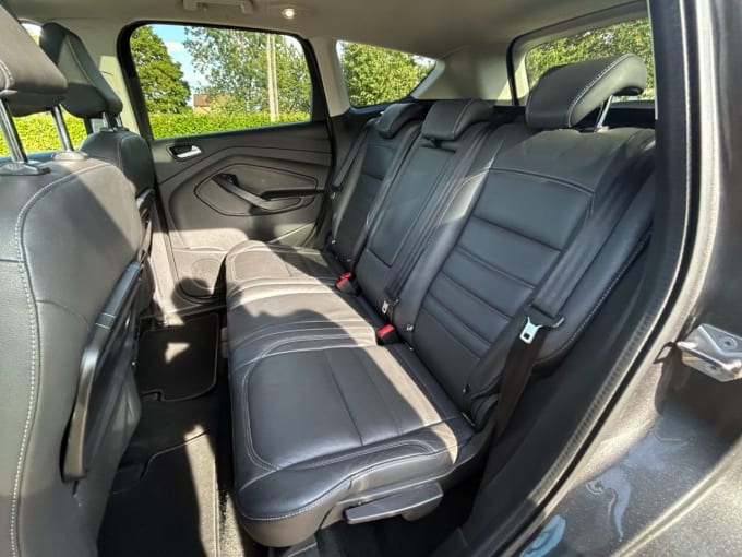 2025 Ford Kuga