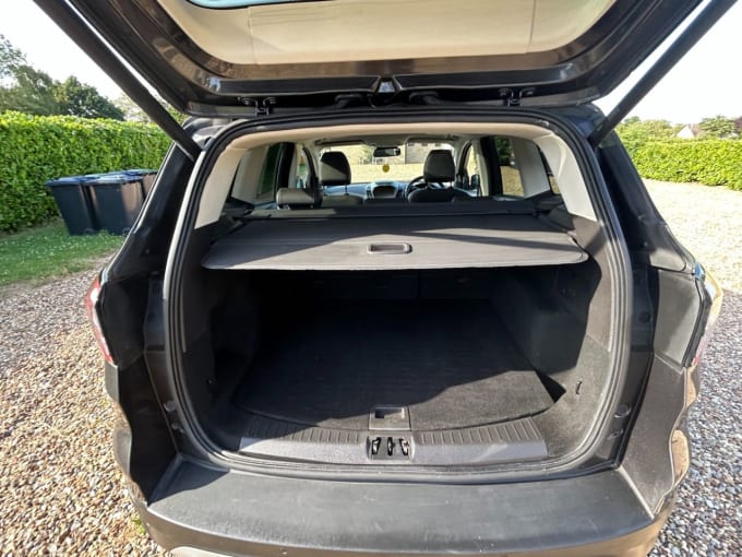 2025 Ford Kuga