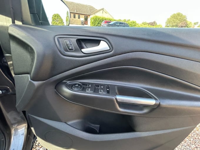 2025 Ford Kuga