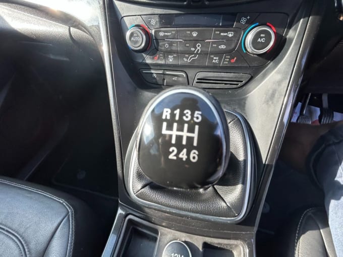 2025 Ford Kuga