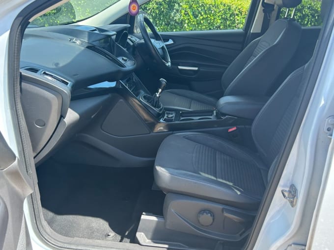 2025 Ford Kuga